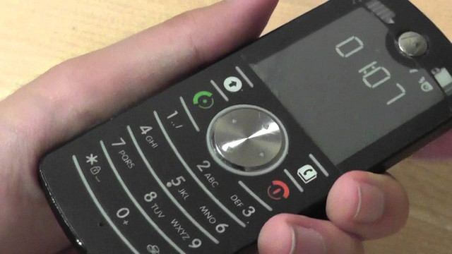 Ngược dòng thời gian: Những chiếc điện thoại giúp tên tuổi Motorola luôn sống mãi trong lòng người dùng - Ảnh 9.