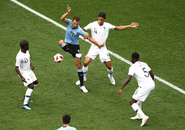 Dốc cạn lưng vốn, Uruguay chỉ bị Pháp đánh bại bởi 2 khoảnh khắc xuất thần đến ngỡ ngàng - Ảnh 4.