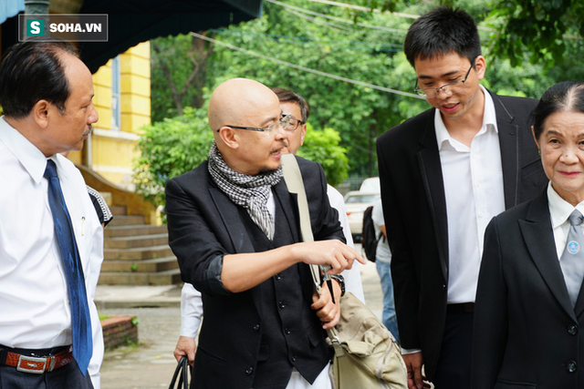  Ông Đặng Lê Nguyên Vũ khiếu nại việc bị quay lén trong phiên hòa giải vụ ly hôn nghìn tỷ - Ảnh 2.