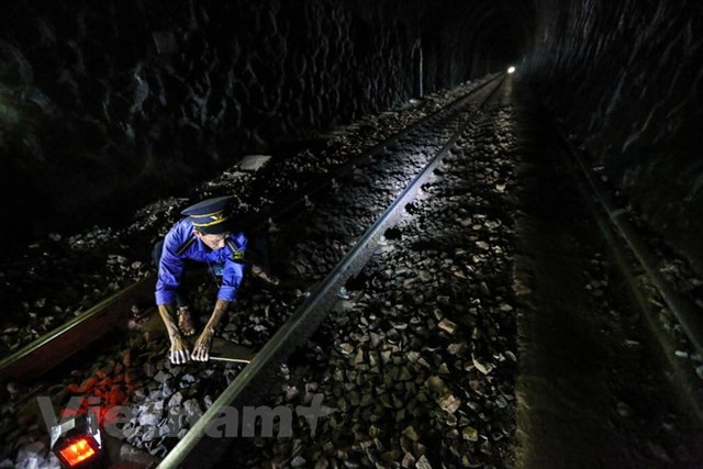 Ngành đường sắt ‘lên đời’ nhờ được ‘rót’ cả gói 7.000 tỷ đồng - Ảnh 1.