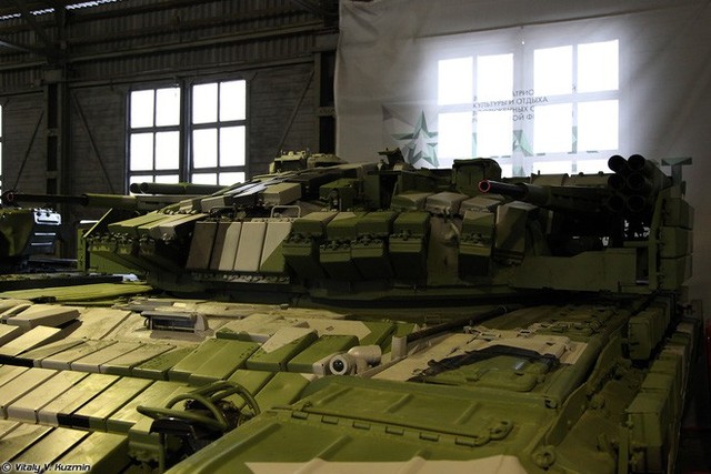 Phục chế thành công quái vật yểm trợ xe tăng Nga: bị bỏ hoang 20 năm nhưng thay ắc quy, đổ xăng là chạy được ngay - Ảnh 2.