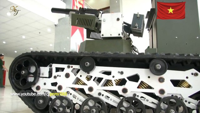 Cận cảnh robot chiến đấu tự hành Made in Việt Nam: không sợ thời tiết khắc nghiệt, tự động sử dụng vũ khí tiêu diệt mục tiêu - Ảnh 4. Cận cảnh robot chiến đấu tự hành Made in Việt Nam: không sợ thời tiết khắc nghiệt, tự động sử dụng vũ khí tiêu diệt mục tiêu - Ảnh 4.