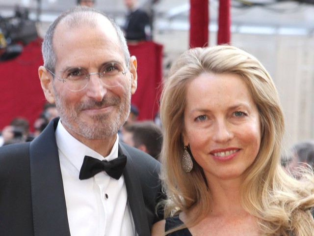 Vợ mới của Steve Jobs lần đầu cởi mở về mối quan hệ lạnh nhạt giữa chồng và con gái của vợ cũ - Ảnh 1.