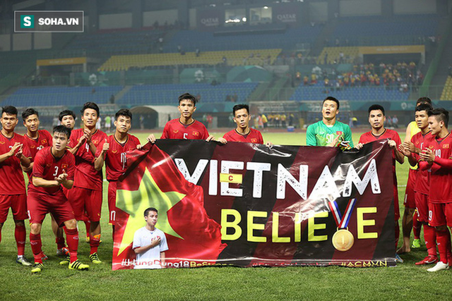 Lần thứ hai liên tiếp, Đỗ Hùng Dũng biến thành thần hộ mệnh của U23 Việt Nam - Ảnh 1.