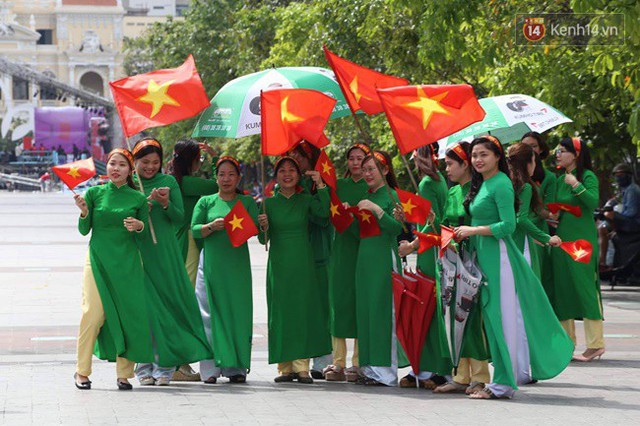 Olympic Việt Nam bị dẫn trước 1 - 0, người hâm mộ cả nước vẫn vững niềm tin chiến thắng - Ảnh 18.
