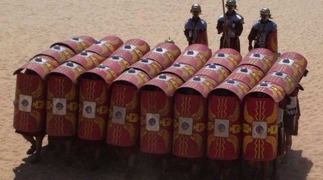 Ba kiểu dàn trận xuất sắc thời La Mã: Loại số 1 là sở trường của mãnh tướng Mark Antony - Ảnh 1.