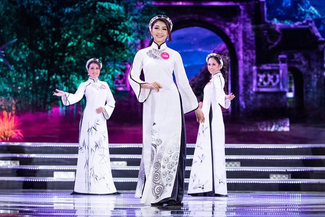 Người đẹp 18 tuổi Trần Tiểu Vy đánh bại 43 thí sinh, đăng quang Hoa hậu Việt Nam 2018 - Ảnh 50.