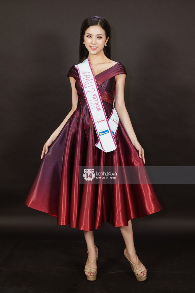 Ngắm cận vẻ đẹp của Top 3 Hoa hậu Việt Nam 2018: Mỹ nhân 2000 được khen sắc sảo, 2 nàng Á mười phân vẹn mười - Ảnh 12.