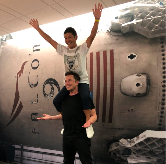 Elon Musk: Chắc tôi cũng sẽ bay lên Mặt trăng - Ảnh 1.
