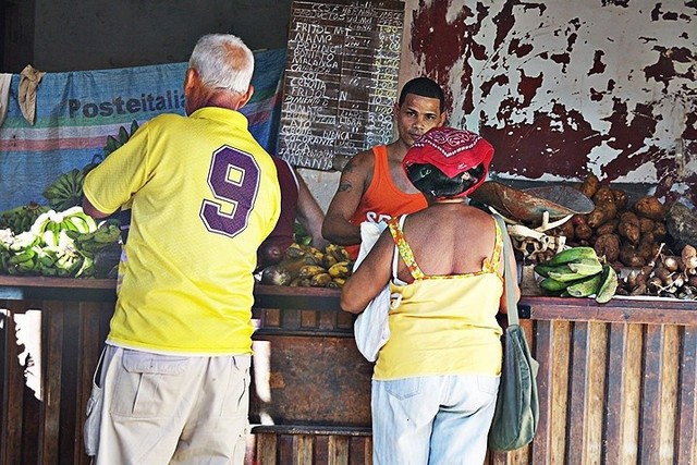 Cận cảnh các gánh hàng rong ở đất nước Cuba xinh đẹp vùng Caribe - Ảnh 4.