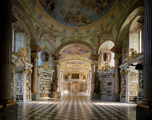 Nhiếp ảnh gia người Ý thực hiện cuộc hành trình đi tìm thư viện đẹp nhất thế giới, và đây là những gì anh ấy ghi lại được - Ảnh 18.
