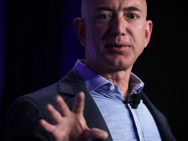 đầu tư giá trị - Giàu nhất thế giới, Jeff Bezos vẫn rửa bát sau mỗi bữa tối - photo đầu tư giá trị - photo 1 1536131537534555267591 - Giàu nhất thế giới, Jeff Bezos vẫn rửa bát sau mỗi bữa tối