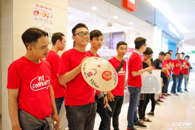 CEO Xiaomi Lei Jun thăm Việt Nam: Nức nở khen phở ngon, hứa sẽ mở thêm nhiều cửa hàng - Ảnh 2.
