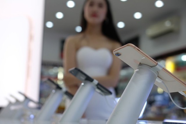 iPhone đứng sau Samsung, Oppo về thị phần tại Việt Nam, nhưng doanh thu vượt xa đối thủ - Ảnh 2.