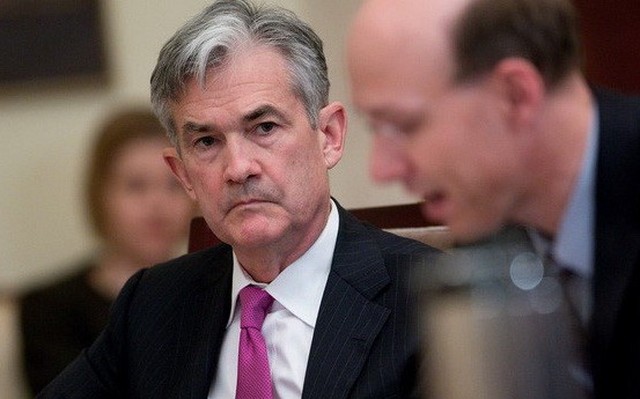 Fed nâng lãi suất cơ bản đồng USD bất chấp Tổng thống Trump phản đối