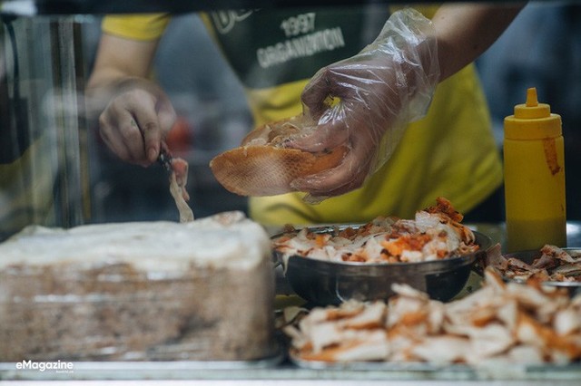 Việt Nam có một loại đồ chấm cực vi diệu có thể “cân” hầu hết mọi món ăn, món nước, món khô gì cũng xài - Ảnh 2.