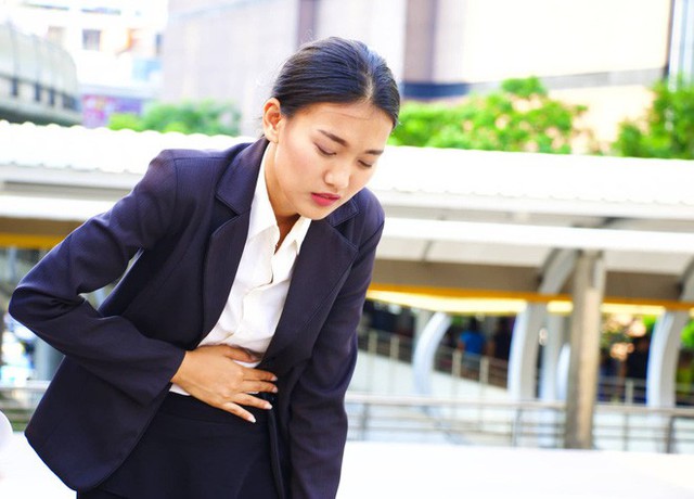 Loét dạ dày không điều trị có thể thành ung thư: Chuyên gia mách cách sống chung với bệnh - Ảnh 2.
