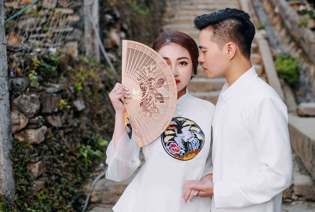 Cô dâu vàng đeo trĩu cổ sống trong lâu đài 7 tầng ở Nam Định: Bố mẹ cho 200 cây vàng, 2 sổ đỏ và rước dâu bằng Rolls-Royce Phantom 35 tỷ - Ảnh 15.