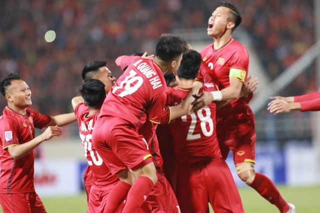 Tiền đạo Malaysia nhận án phạt nặng sau chung kết AFF Cup thua Việt Nam - Ảnh 3.