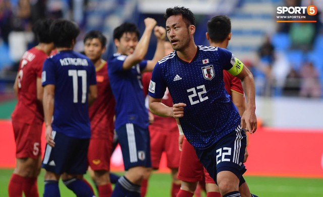 Đội trưởng tuyển Nhật Bản thừa nhận thắng may, chỉ trích các đồng đội sau trận đấu với Việt Nam - Ảnh 1.