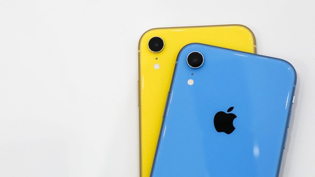 Intel vừa cho thấy doanh số iPhone của Apple có thể sụt giảm nhiều đến mức nào - Ảnh 1.