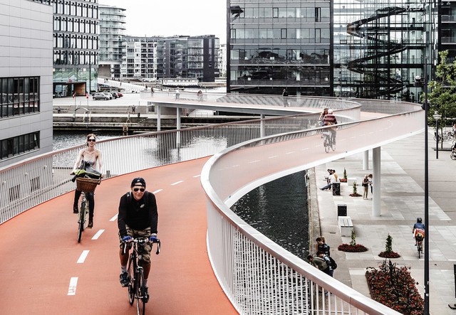 Bất kỳ thành phố nào trên thế giới cũng nên học cách Copenhagen thu hút người dân đi xe đạp nhằm giảm ô nhiễm, tắc đường - Ảnh 1.