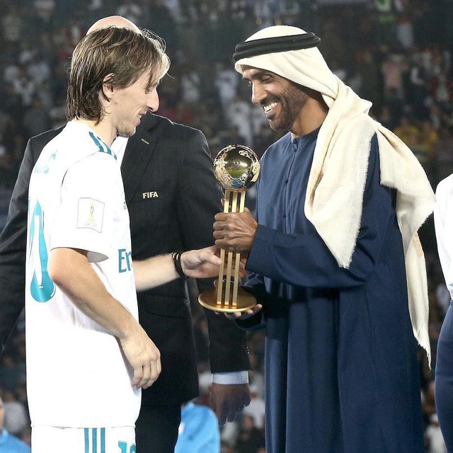 Hoàng tử UAE mua sạch vé, không cho dân Qatar vào xem bán kết Asian Cup quyền lực đến mức nào? - Ảnh 11.