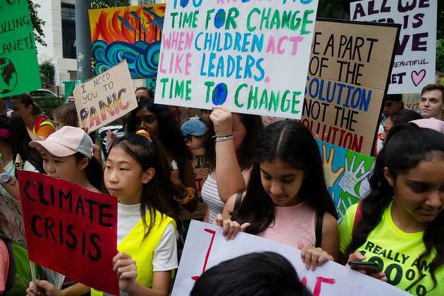 Giới trẻ toàn cầu ủng hộ mạnh mẽ ‘chiến binh khí hậu’ 16 tuổi Greta Thunberg - Ảnh 1.