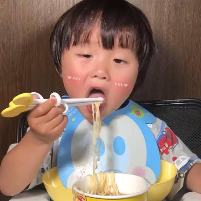 Hot Youtuber Quỳnh Trần JP khẩn cầu dân mạng ngừng chế ảnh lệch lạc về con trai sau khi bé Sa gây sốt MXH - Ảnh 9.