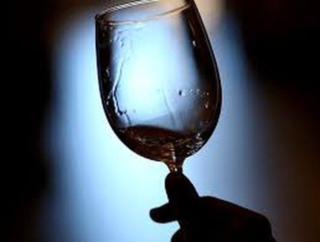 Câu chuyện về những chai rượu vang ảo thuật nhất hành tinh: Đổi vị liên tục và có giá hơn nửa tỉ mỗi chai - Ảnh 5.