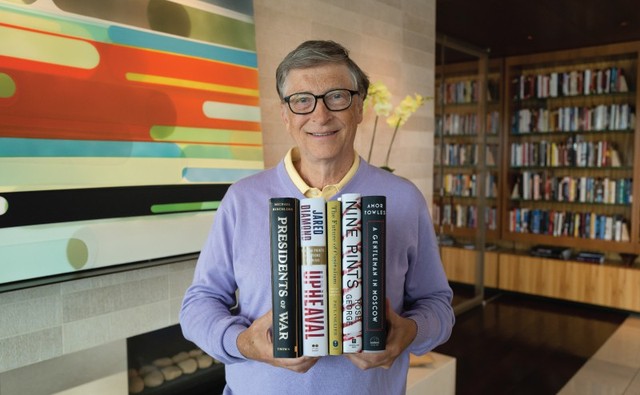 Sinh nhật Bill Gates, cùng nhìn lại tuổi trẻ hết mình của ông: Hack hệ thống để được học lớp có nhiều nữ, bị bắt vì lái xe không giấy phép, hối tiếc nhất là lười học ngoại ngữ - Ảnh 1.