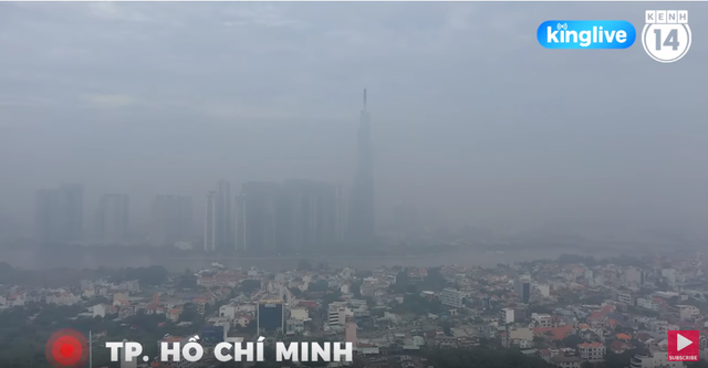 Clip Sài Gòn chìm trong sương mù ô nhiễm, người dân khó thở, cay mắt khi di chuyển ngoài đường - Ảnh 5.