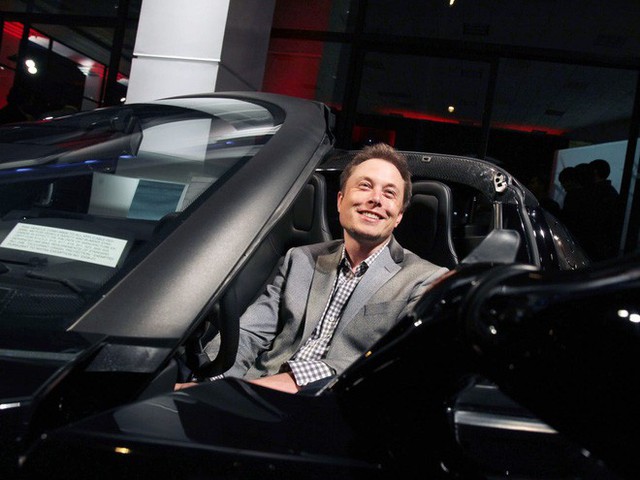 Elon Musk sẽ cho phép khách hàng của Tesla đổi tiếng còi xe thành tiếng dê kêu, hay thậm chí là tiếng “thả bom” - Ảnh 1.