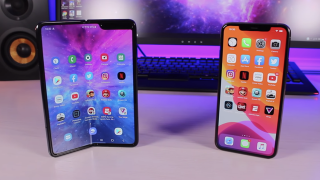 Thâm ý của Samsung khi công bố giá Galaxy Fold tại Việt Nam đúng ngày iPhone 11 mở bán: iPhone không còn cao cấp nhất nữa đâu! - Ảnh 1.