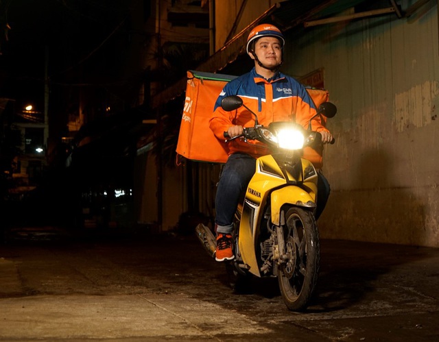 Chịu chơi như Giao Hàng Nhanh: Trở thành đơn vị vận chuyển bóc tem lễ hội mua sắm 11/11 tại Việt Nam, làm việc xuyên màn đêm giao hàng đến khách lúc…2 giờ sáng - Ảnh 3. Chịu chơi như Giao Hàng Nhanh: Trở thành đơn vị vận chuyển bóc tem lễ hội mua sắm 11/11 tại Việt Nam, làm việc xuyên màn đêm giao hàng đến khách lúc…2 giờ sáng - Ảnh 3.
