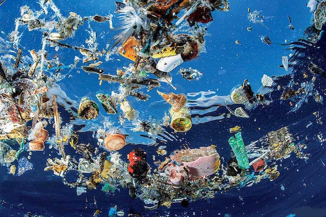 Nhựa trôi nổi trên biển chỉ chiếm 2% tổng lượng rác thải con người đổ vào đại dương, 98% còn lại đã đi đâu? - Ảnh 1.