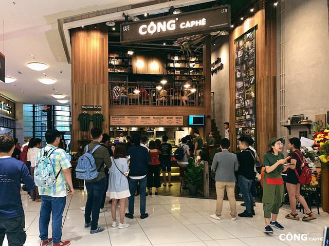 cộng cà phê - Cộng Cà phê tiếp tục “xuất ngoại”: chi nhánh đầu tiên tại Malaysia vừa khai trương khách đã đến đông nghịt - photo cộng cà phê - photo 5 1572704166485289575087 - Cộng Cà phê tiếp tục “xuất ngoại”: chi nhánh đầu tiên tại Malaysia vừa khai trương khách đã đến đông nghịt