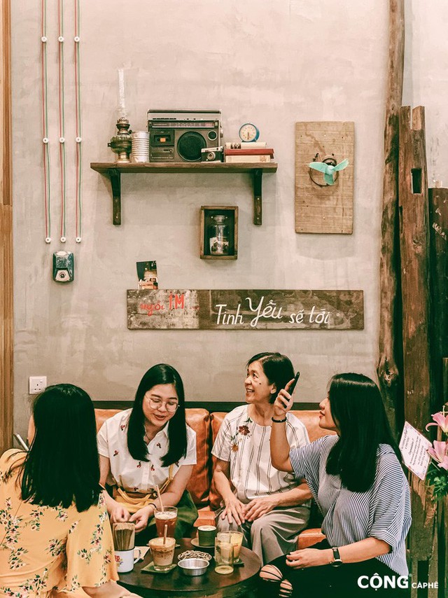 cộng cà phê - Cộng Cà phê tiếp tục “xuất ngoại”: chi nhánh đầu tiên tại Malaysia vừa khai trương khách đã đến đông nghịt - photo cộng cà phê - photo 6 15727041664872050637085 - Cộng Cà phê tiếp tục “xuất ngoại”: chi nhánh đầu tiên tại Malaysia vừa khai trương khách đã đến đông nghịt