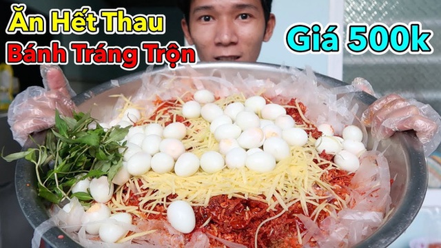 Vlogger sở hữu kênh YouTube gần 3 triệu subs “chất lượng nhất Việt Nam” hóa ra cũng hay làm nhiều video ăn uống “lạ đời” thế này! - Ảnh 15.