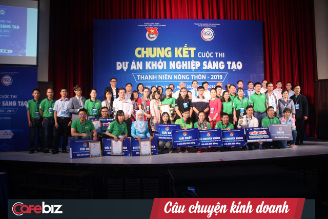 Vượt qua 28 đối thủ, dự án Bột rau sấy lạnh của startup Nguyễn Ngọc Hương về nhất cuộc thi Dự án khởi nghiệp sáng tạo thanh niên nông thôn 2019 - Ảnh 1.