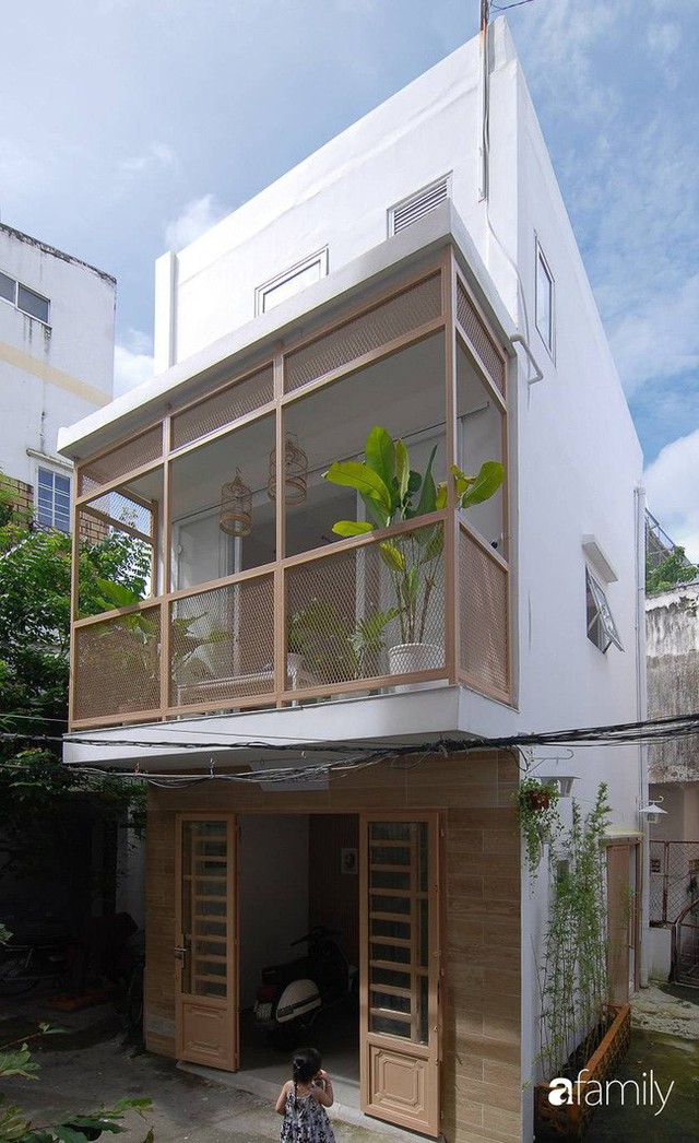 Nhà phố ở Sài Gòn chỉ rộng vỏn vẹn 17m² nhưng đẹp không góc chết sau khi được cải tạo lại - Ảnh 5.