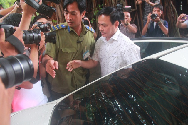  Tòa tuyên Nguyễn Hữu Linh không oan, y án 18 tháng tù về tội Dâm ô - Ảnh 1.