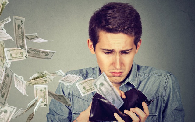 Lời khuyên của một nhân viên công sở hơn 30 tuổi: "Đường lui chắc chắn nhất cho tương lai là tiết kiệm tiền và dừng shopping lãng phí!" Lời khuyên của một nhân viên công sở hơn 30 tuổi: "Đường lui chắc chắn nhất cho tương lai là tiết kiệm tiền và dừng shopping lãng phí!"