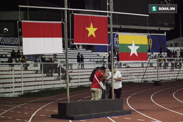  Lễ trao HCV cho U22 Việt Nam không trọn vẹn bởi sơ suất khó chấp nhận của BTC SEA Games - Ảnh 1.