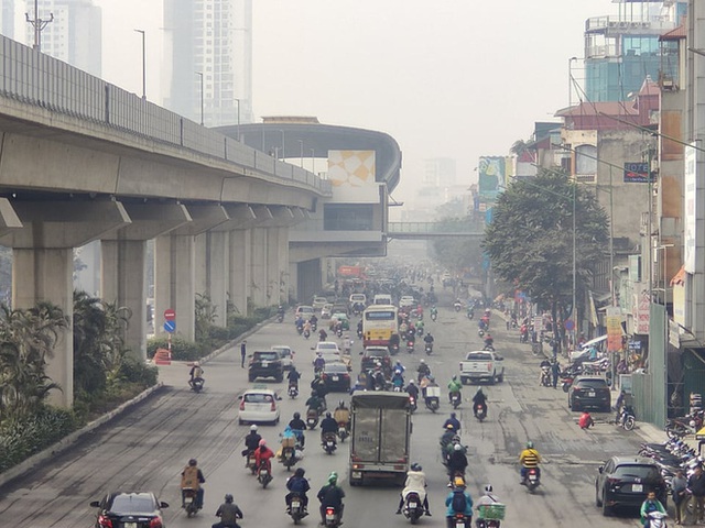 Không khí Hà Nội tiếp tục ở mức ô nhiễm nặng, rất có hại cho sức khỏe - Ảnh 2.