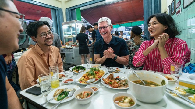 Tim Cook đi chùa, khen ngợi ẩm thực Đông Nam Á - Ảnh 11.
