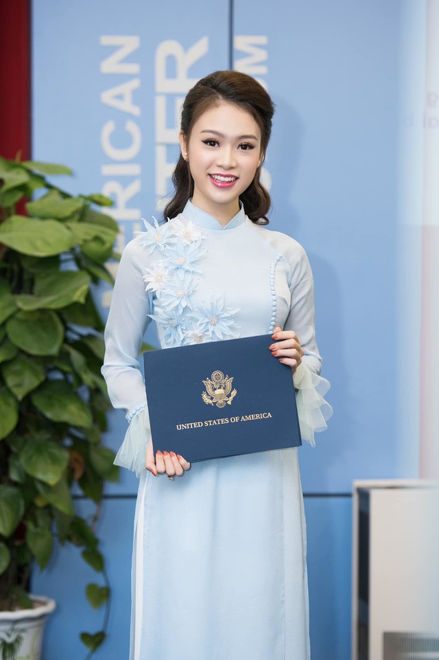 Người đẹp học giỏi nhất lịch sử Hoa hậu Việt Nam làm Đại sứ hòa bình - Ảnh 1.