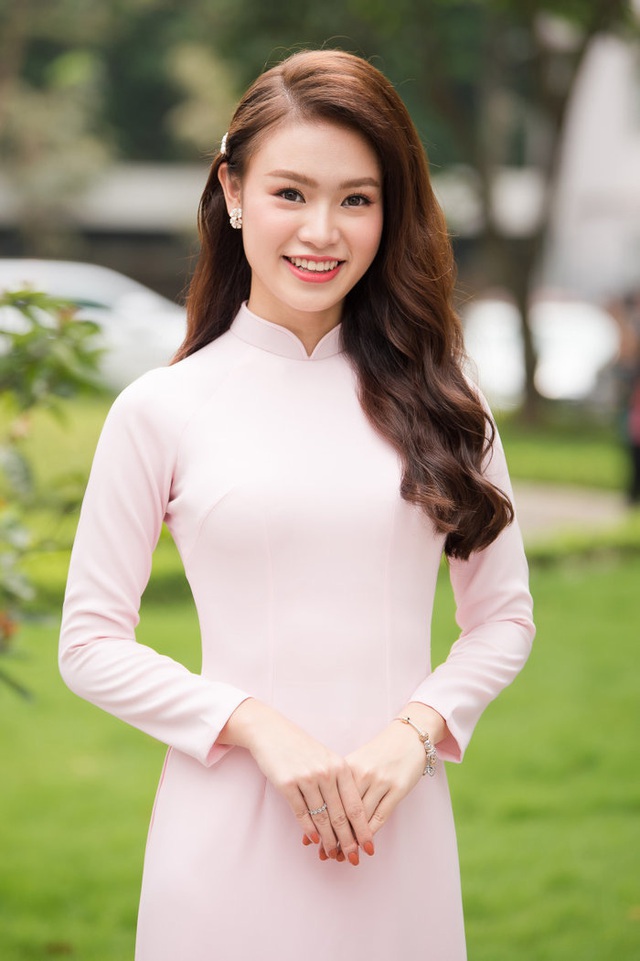 Người đẹp học giỏi nhất lịch sử Hoa hậu Việt Nam làm Đại sứ hòa bình - Ảnh 6.