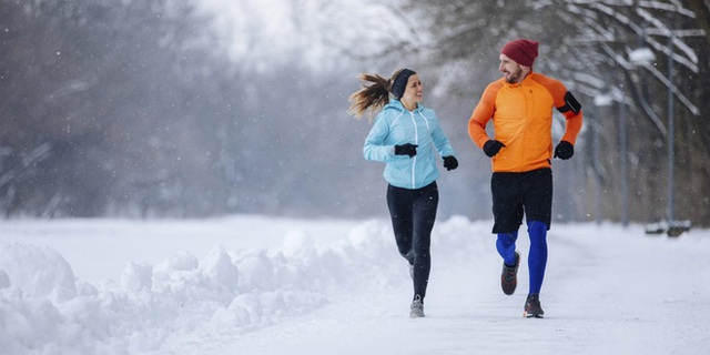 Bí quyết sống khỏe của người Nhật: Tập thể dục vào mùa đông - Ảnh 1.