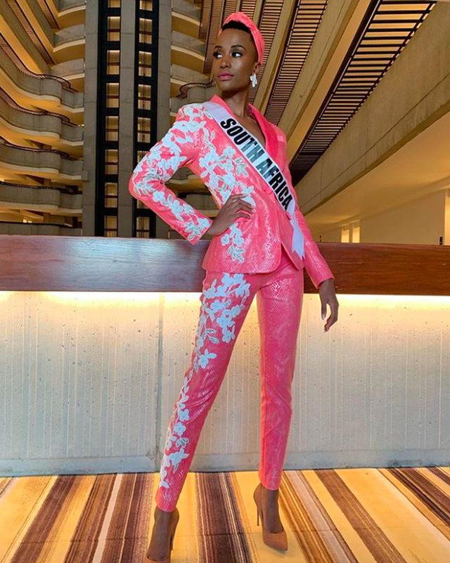 Nhan sắc lạ và đầy ấn tượng của mỹ nhân Nam Phi vừa đăng quang Miss Universe 2019 - Ảnh 8.